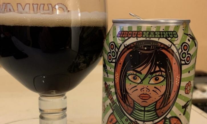 Space Cowboy Porter blikje en glas